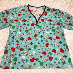 Expo Womens Scrub Top Medical Uniform V-Neck Multicolor Valentine Heart Cat 1X